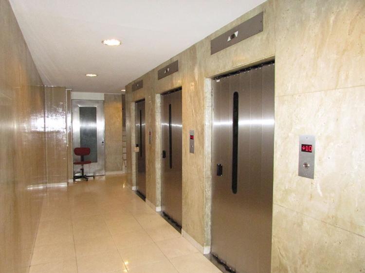 Corrientes Av, Premium Location Apartment บัวโนสไอเรส ภายนอก รูปภาพ